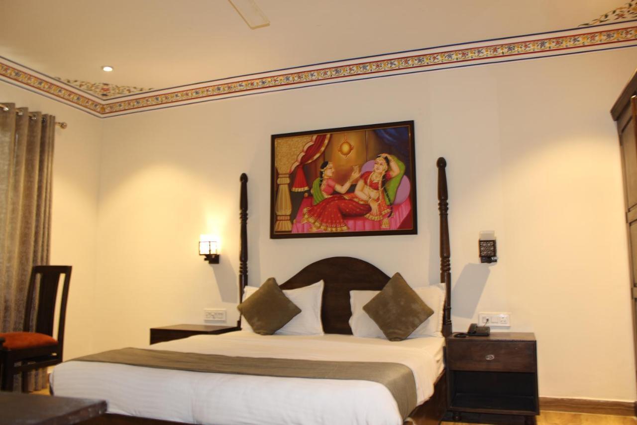 Hotel Sahibs Royal Ville - 500M From Taj Mahal Agra  Exterior photo