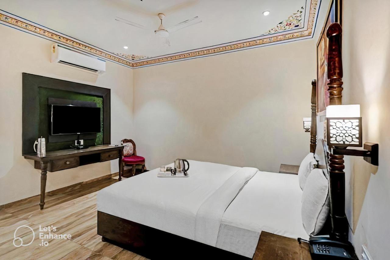 Hotel Sahibs Royal Ville - 500M From Taj Mahal Agra  Exterior photo